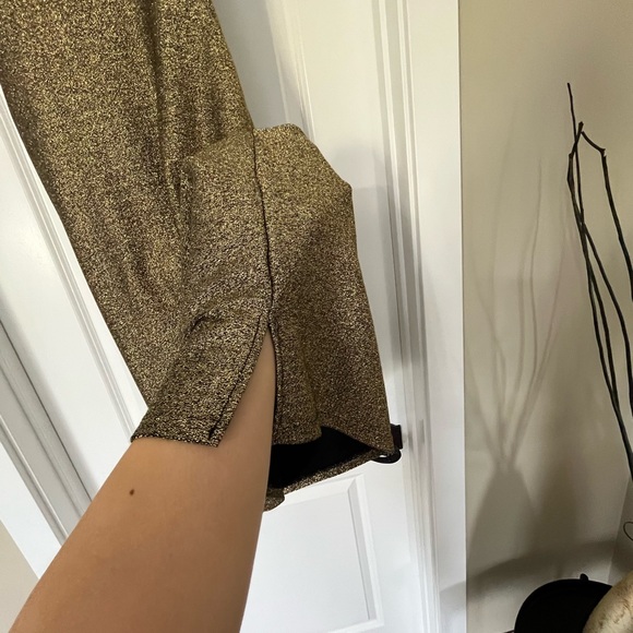 TOPSHOP Women Gold Top - Picture 2 of 4